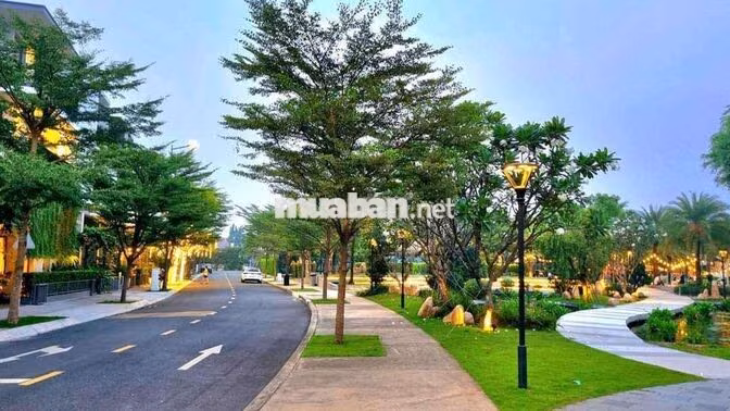 Nhà Phố The Standard ( 2 suất nội bộ CDT ) 