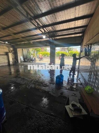 Cần cho thuê mặt bằng, vị trí 2 mặt tiền đường quốc lộ 22