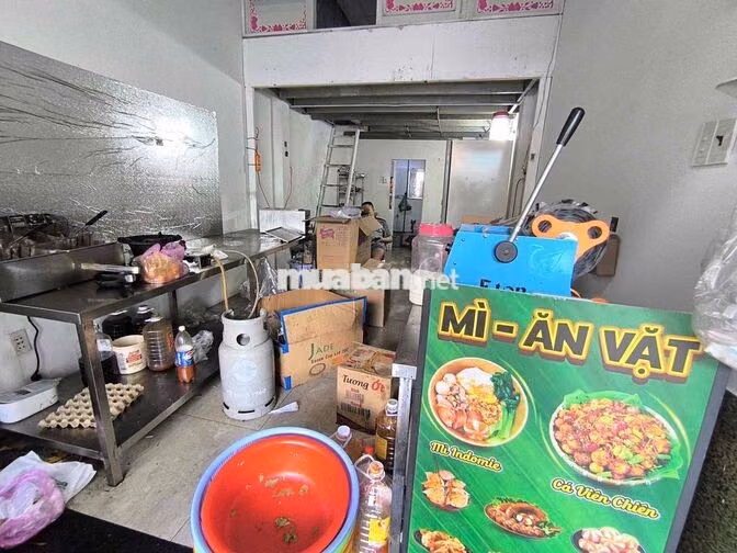 MTKD NGAY ĐẠI HỌC CÔNG THƯƠNG - 4 x 10 - CÓ CHỖ Ở LẠI