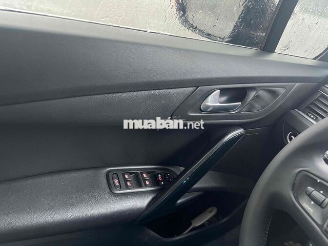 Peugeot 508 1.6 AT Full Option 2015 Đen 12 vạn