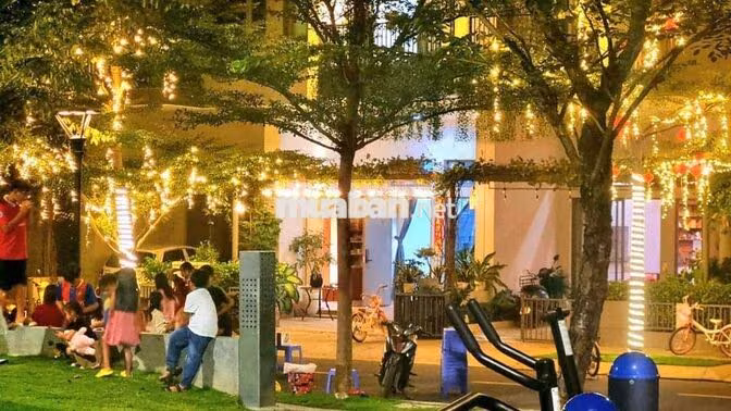 Nhà Phố The Standard ( 2 suất nội bộ CDT ) 