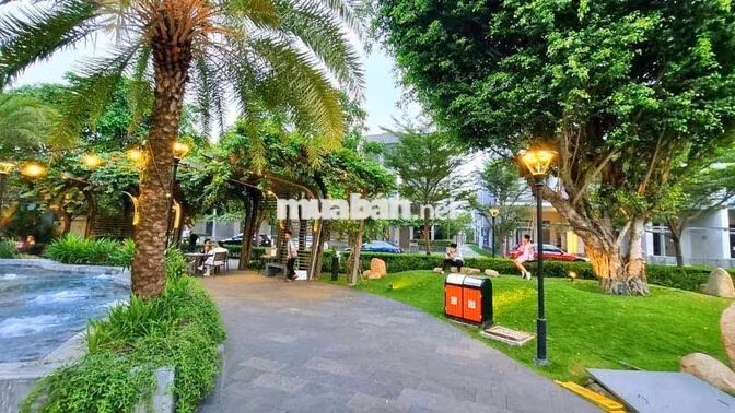 Nhà Phố The Standard ( 2 suất nội bộ CDT ) 