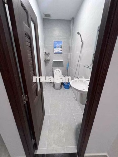 Nội Thất Đầy Đủ !! Hẻm 6m Tân Sơn Nhì, 3 Tấm, 4 x 18m, 4 Phòng, 4 wc