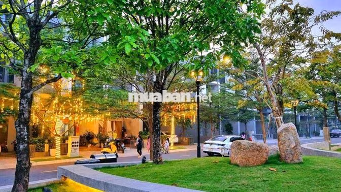 Nhà Phố The Standard ( 2 suất nội bộ CDT ) 