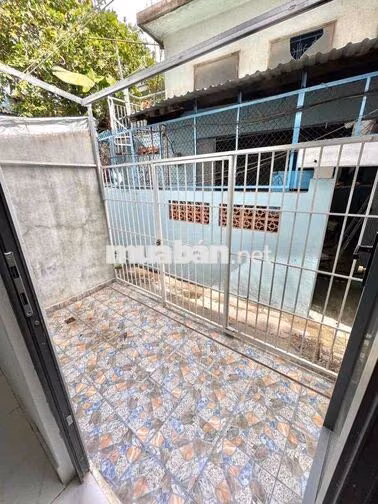 STUDIO BAN CÔNG CHƯA TỚI 6TR NGAY TRUNG TÂM Q10