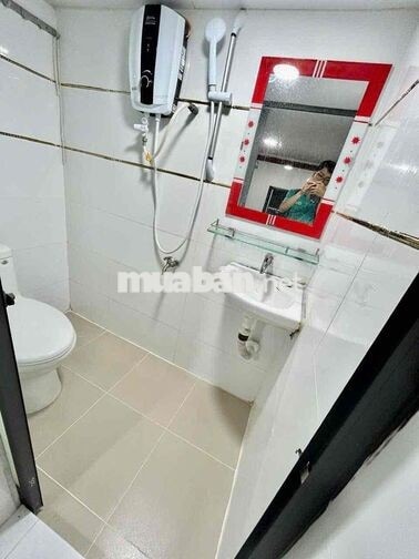 🔥CHO THUÊ PHÒNG GÁC CAO 2M NỘI THẤT CƠ BẢN THANG MÁY NGAY CV GIA ĐỊNH