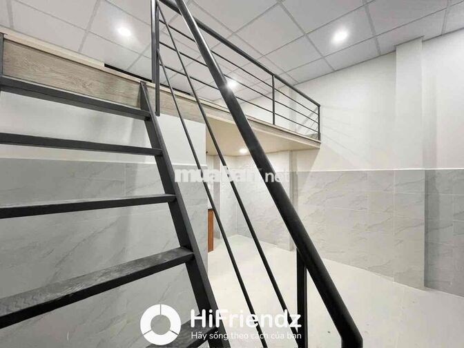 Phòng gác cao rộng, siêu thoáng mới xây gần ngay đầm sen, hoà bình,VHU