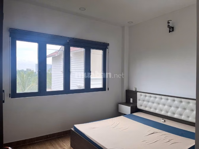 Cho thuê nhà 5 tầng 4PN 5WC, gara ô tô, đường TL43, Q12