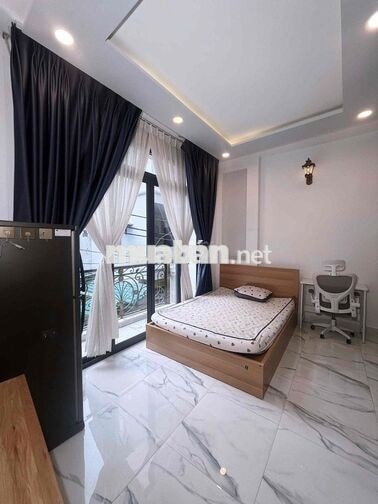 Căn Hộ Studio Ban Công, Full Nội Thất, Ngay Khu Phố Phan Xích Long