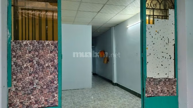 Nhà hẻm cho thuê nguyên căn gần chợ