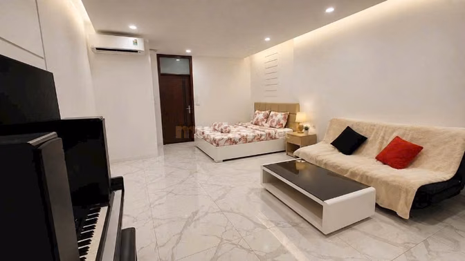 Nhà xinh 4 tầng view sông ngay khu Phan Xích Long giá chỉ 29 tỷ TL.