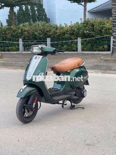 Piaggio Vespa LX i.e đèn vuông. Xanh rêu