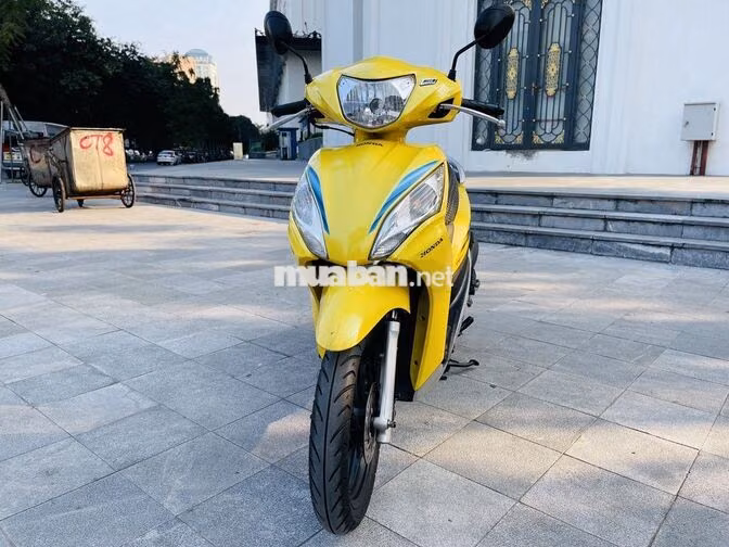 Honda Vision 2015 Vàng 32334 km