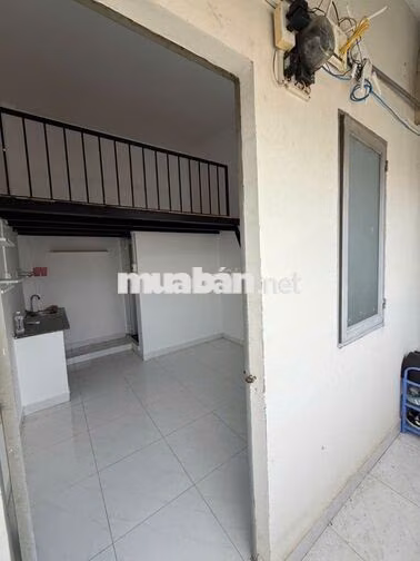 PHÒNG GIÁ RẺ SẴN MÁY LẠNH, GÁC CAO