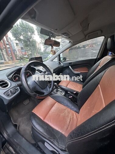 Ford Fiesta 2011 5 cửa 1.6L Tự động Đen