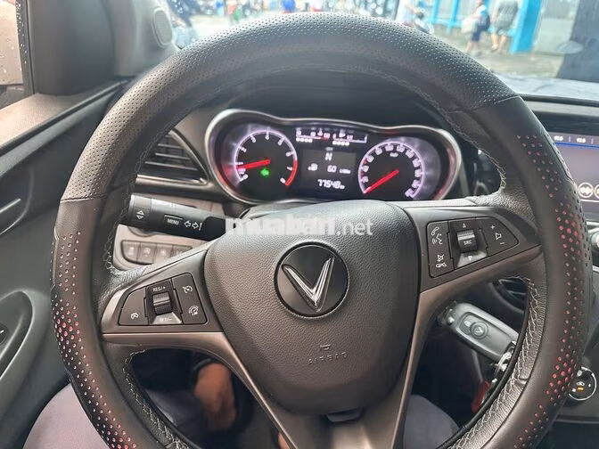 VinFast Fadil Plus 2019 Trắng 84.000 km