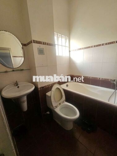 cho Thuê Nhà Nguyên Căn 175m² siêu rộng 