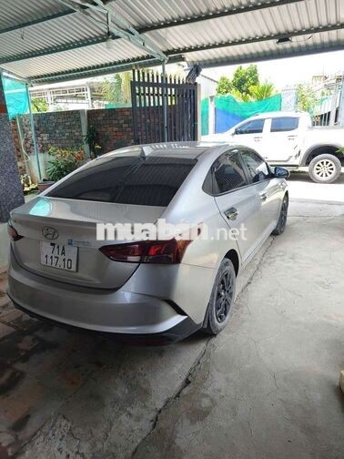 Hyundai Accent 2021 Bạc