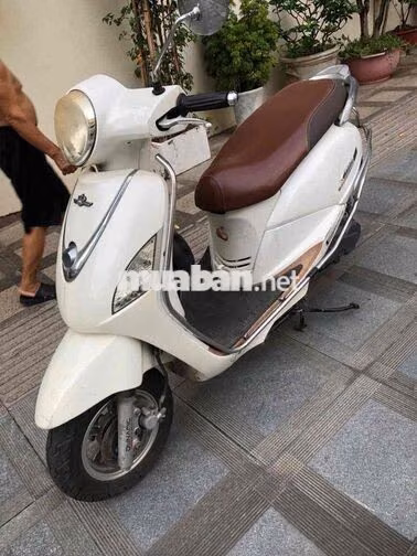 SYM Attila Nữ Hoàng FI Trắng Xăng