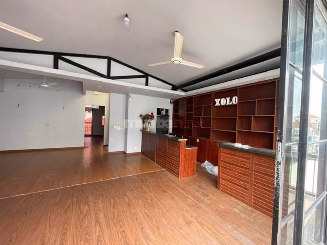 65triệu/tháng,294 m2,3 lầu,Cho thuê nhà MT Nguyễn Bá Huân,Thảo Điền,Q2