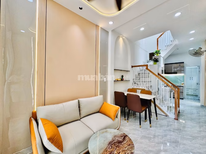 Cần bán gấp nhà đẹp 3PN hẻm xe tải thông 6m, trung tâm Q12