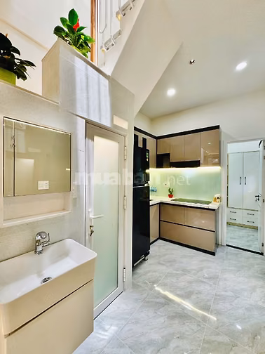 Cần bán gấp nhà đẹp 3PN hẻm xe tải thông 6m, trung tâm Q12