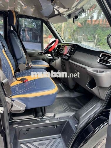 Ford Transit 2023 16 chỗ Đen 120000 km