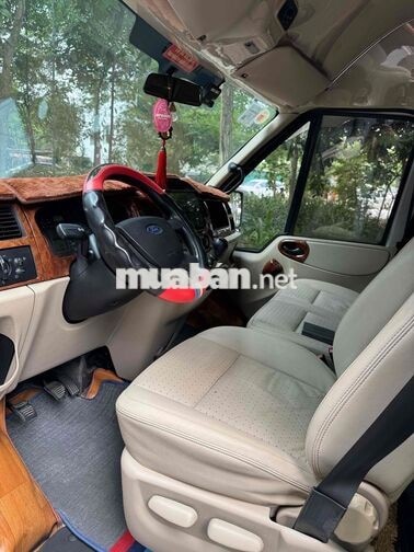 Ford Transit Luxury 2017 Vàng cát 21 vạn