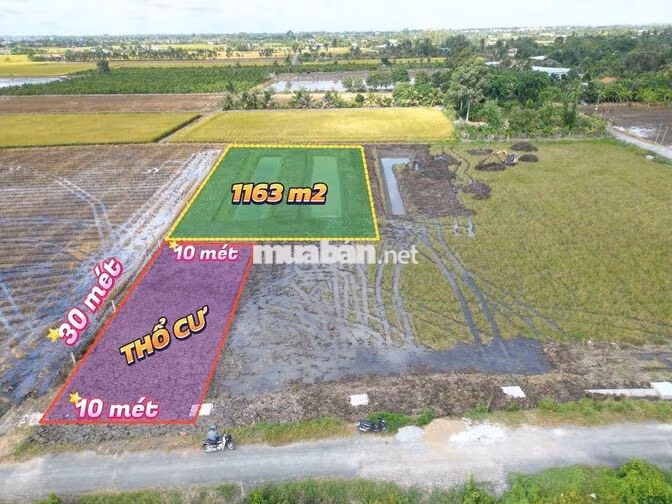 Siêu phẩm, 1463m² đất có 300m² thổ cư đường xe tải. chỉ 1.28 tỷ