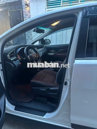 Toyota Innova Ventuner 2021 Trắng ngọc 99.278 km