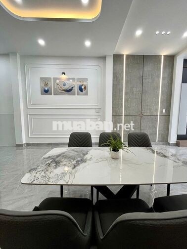Việt kiều Mỹ xây nhà chưa kịp ở bán gấp căn nhà lầu ngay Bình Hoà 