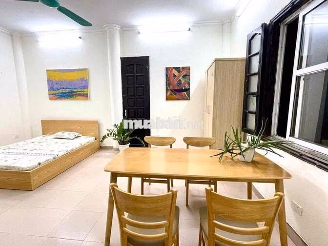 Chính chủ cho thuê studio rộng thoáng 5.7tr ngay Vincom Bà Triệu