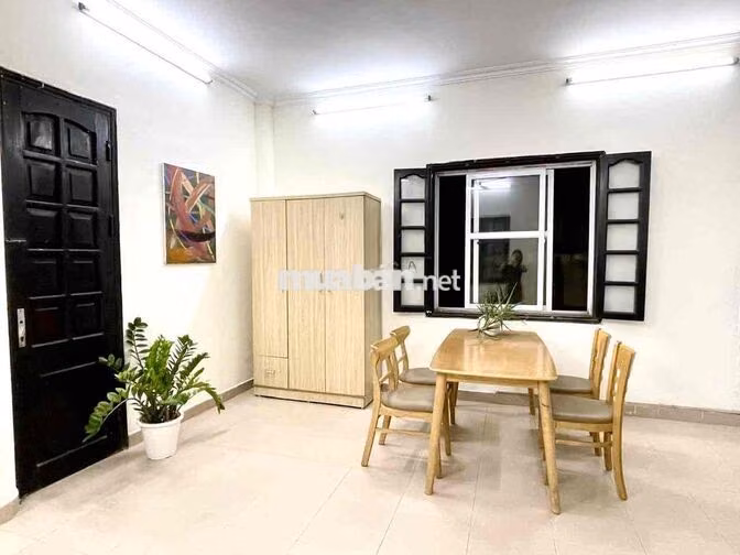 Chính chủ cho thuê studio rộng thoáng 5.7tr ngay Vincom Bà Triệu