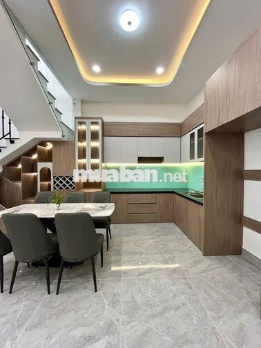 Việt kiều Mỹ xây nhà chưa kịp ở bán gấp căn nhà lầu ngay Bình Hoà 