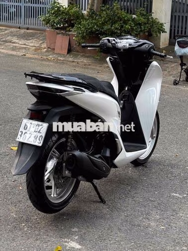 Honda SH 150i 2022 Trắng đen xe zin 9 chủ