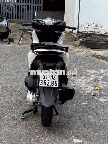 Honda SH 150i 2022 Trắng đen xe zin 9 chủ