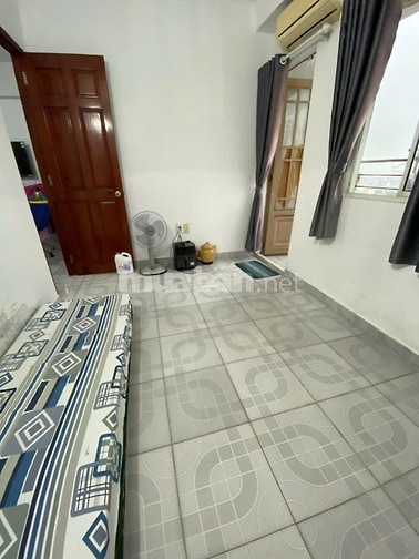 C/c Phan Xích Long căn hộ 2p ngủ, NTCB giá 10tr/tháng