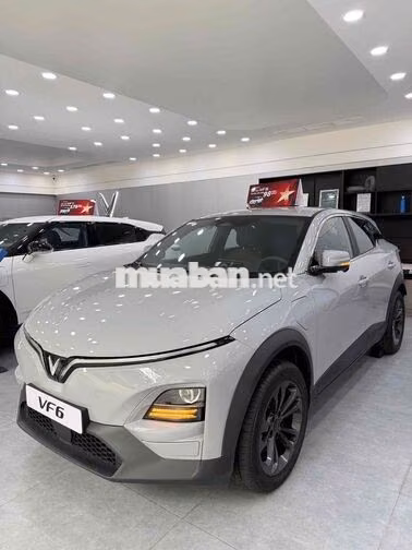 VinFast VF6 giảm 10% ko cần chính sách