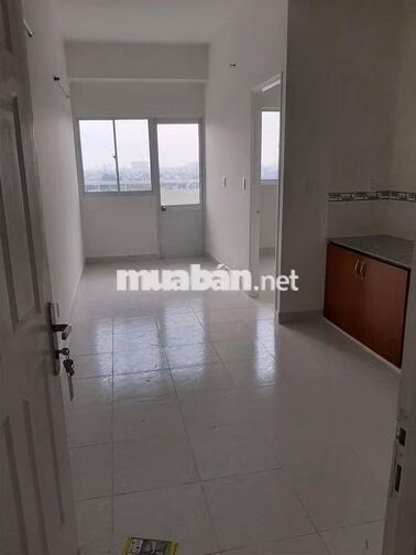  Bán gấp CH lầu 9 Lê Thành Tân Tạo 33.9m² full tiện ích, giá 700 triệu