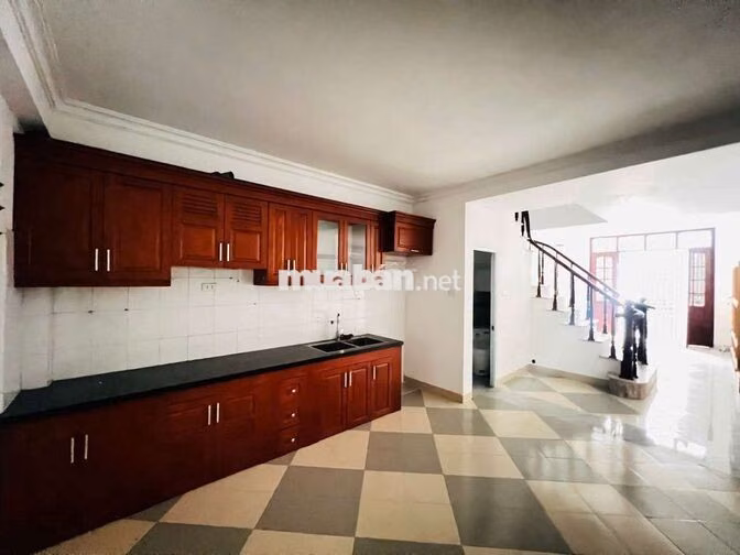 NGÕ 155 CẦU GIẤY - 2 MẶT THOÁNG - 3 NGỦ - SÂN RIÊNG - GẦN PHỐ