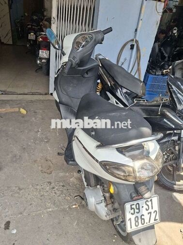 Piaggio Fly Trắng