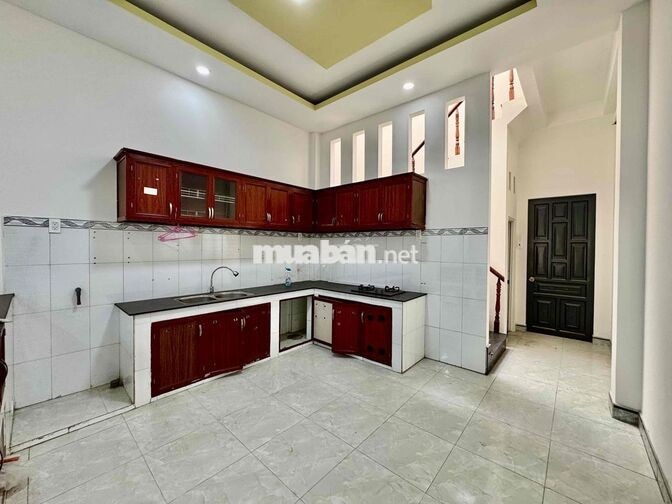 Cho thuê Nguyên căn Mặt tiền kinh doanh - 4m x 22m - 4PN Khu Tên Lửa