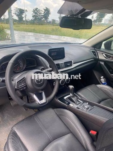 Mazda Mazda 3 Xanh 5 chỗ xăng