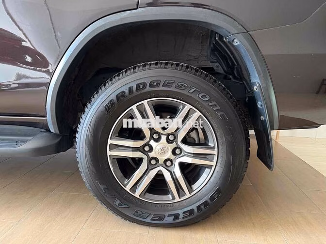 Toyota Fortuner 2.4G 4x2 MT 2019 Nâu