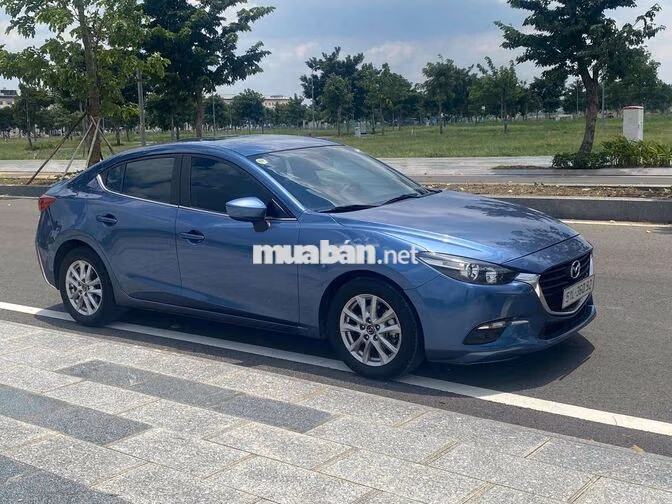 Mazda Mazda 3 Xanh 5 chỗ xăng