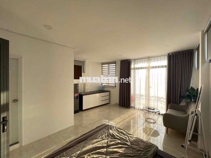 Căn Hộ Balcony 35m2 FullNT Có Thang Máy Giáp Bình Thạnh, Quận 1