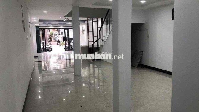 [Tin chính chủ] Nhà mặt tiền, diện tích lớn, rộng thoáng, có lộ thiên