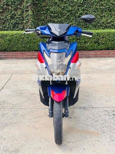 Yamaha Nouvo Xe tay ga Xanh, Đỏ, Bạc