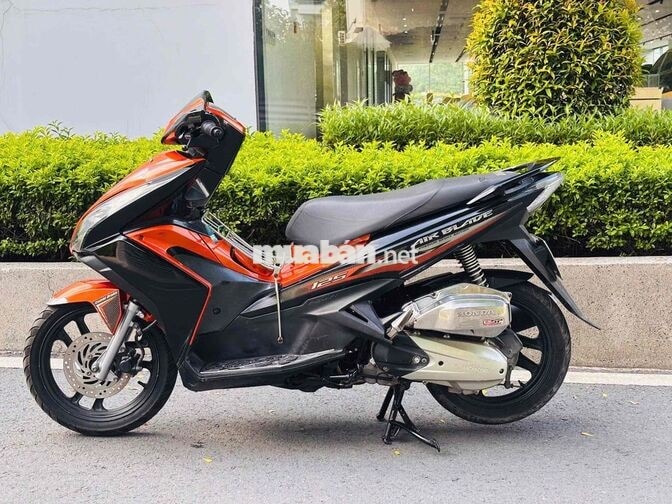 Honda Air Blade 2014 Cam đen
