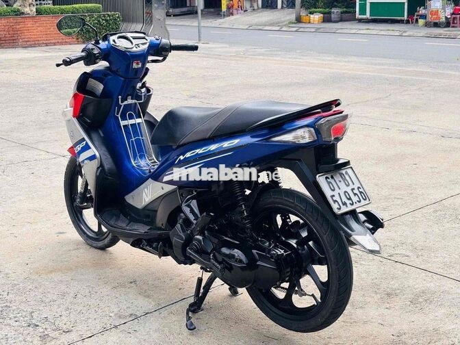 Yamaha Nouvo Xe tay ga Xanh, Đỏ, Bạc